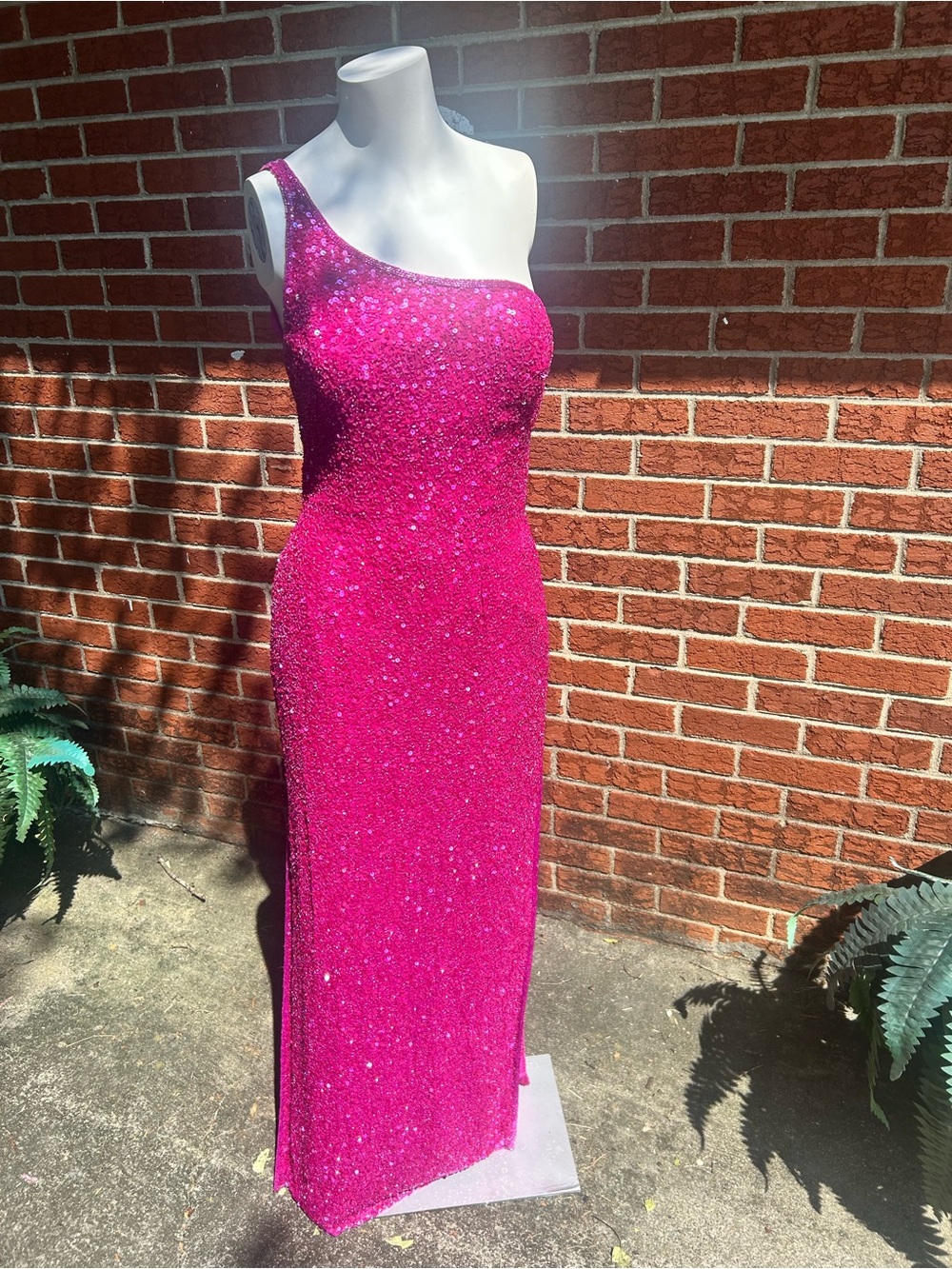 Scala, Pink-one-shoulder fully beaded magenta sequin gown. Women Size medium